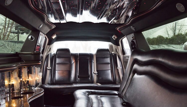 10 passenger Chrysler limousine