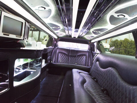 12 passenger Chrysler limousine